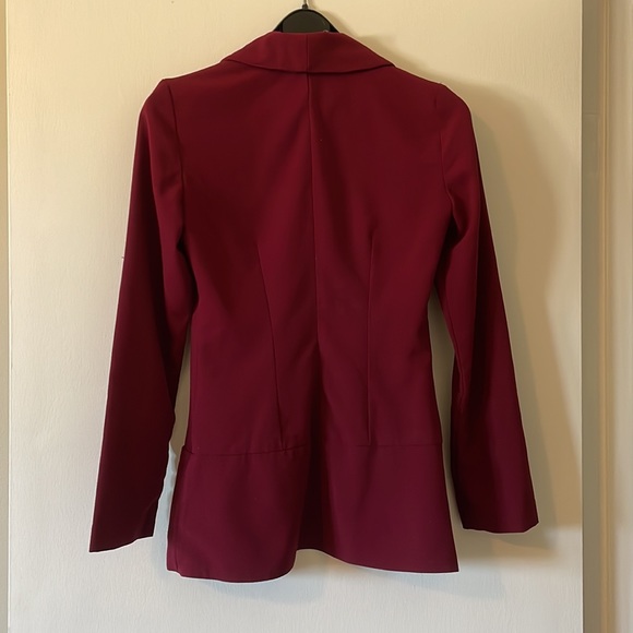Dynamite Burgundy Open Blazer - Picture 2 of 6